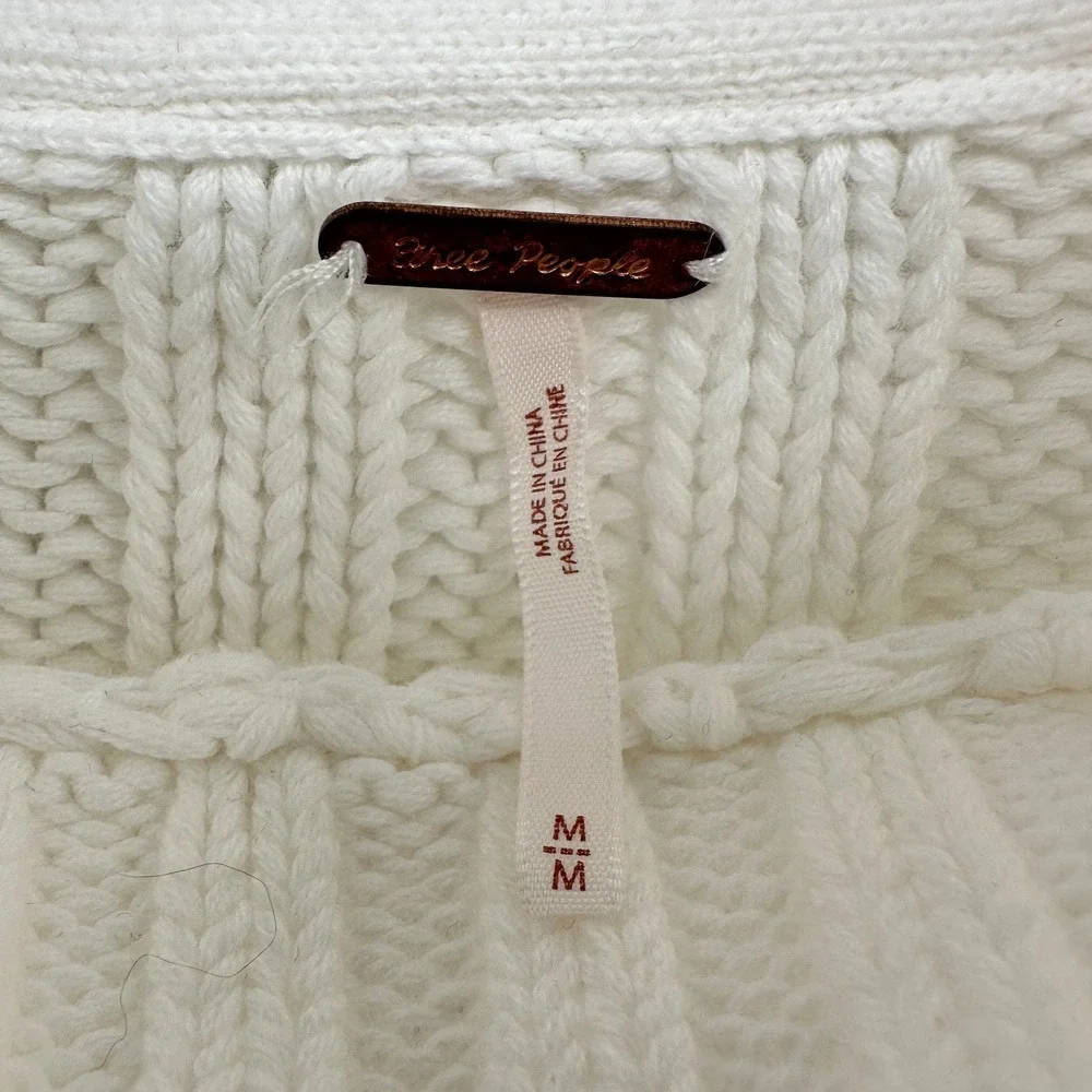Free People Pullover Sweater Size Medium Slouchy Chunky Knit Hi Low Quiet Luxury